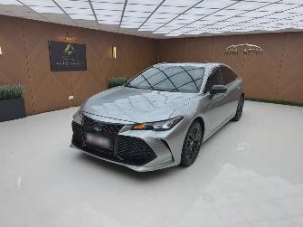 Toyota Avalon V 2.5hyb CVT