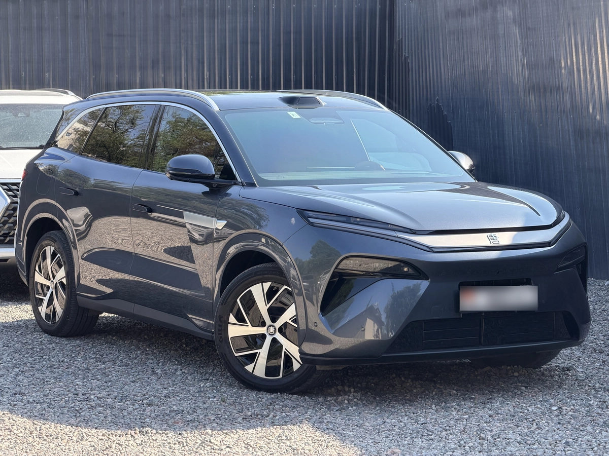 BYD Tang L DM-p 1.5hyb AT 4WD