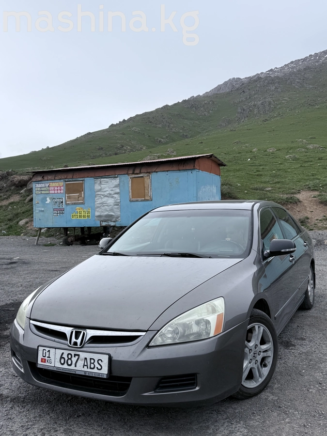 Honda Accord VII Рестайлинг 2.4 MT