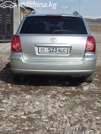 Toyota Avensis II Рестайлинг 1.8 MT