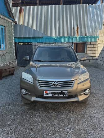 Toyota RAV4 III (XA30) Рестайлинг 2.0 CVT 4WD