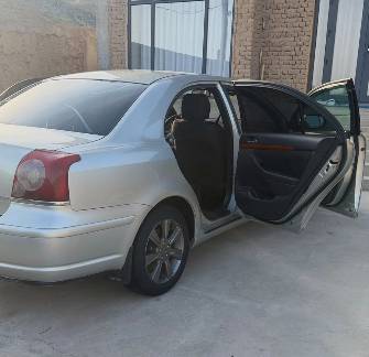 Toyota Avensis II Рестайлинг 1.8 MT