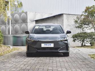 Toyota bZ3 Electro AT