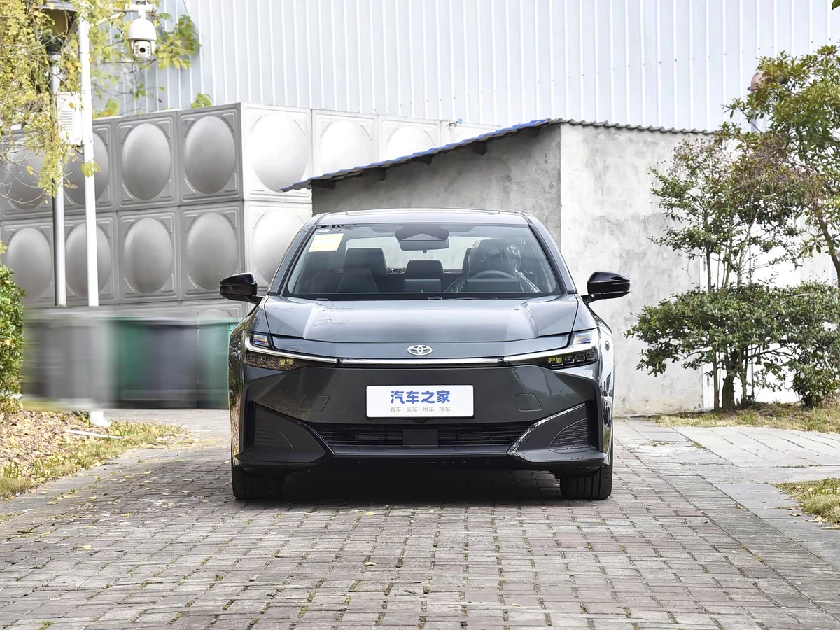 Toyota bZ3 Electro AT