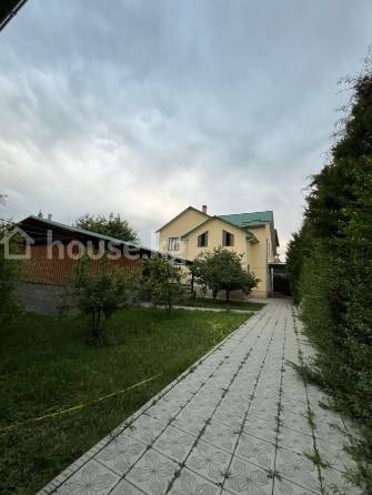 Дом, 6 и более комнат, 245 м2