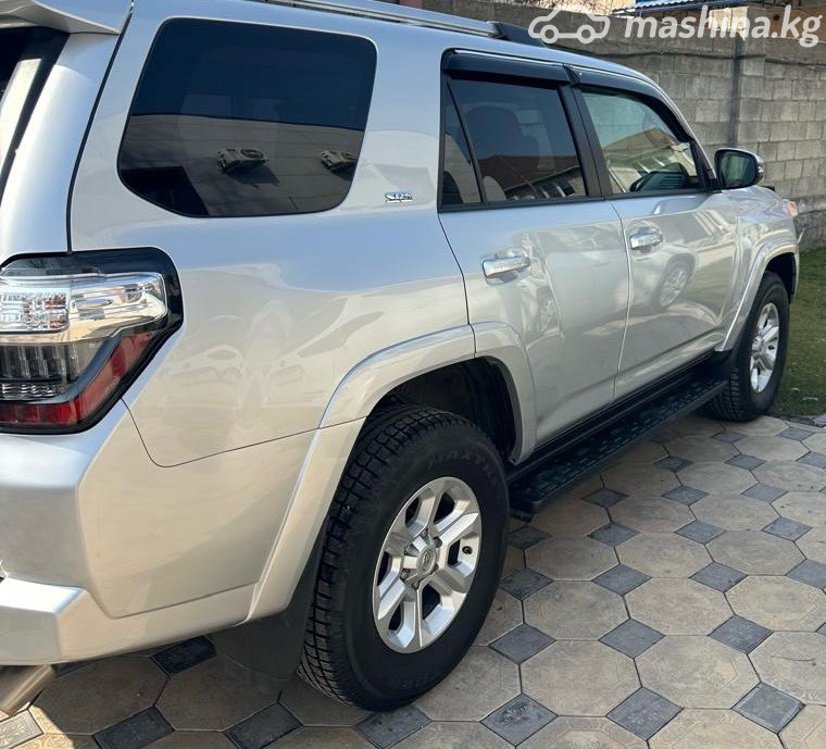 Открыть фото Toyota 4Runner V Рестайлинг 4.0 AT 4WD