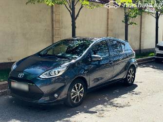 Toyota Prius c I Рестайлинг 1.5hyb AT