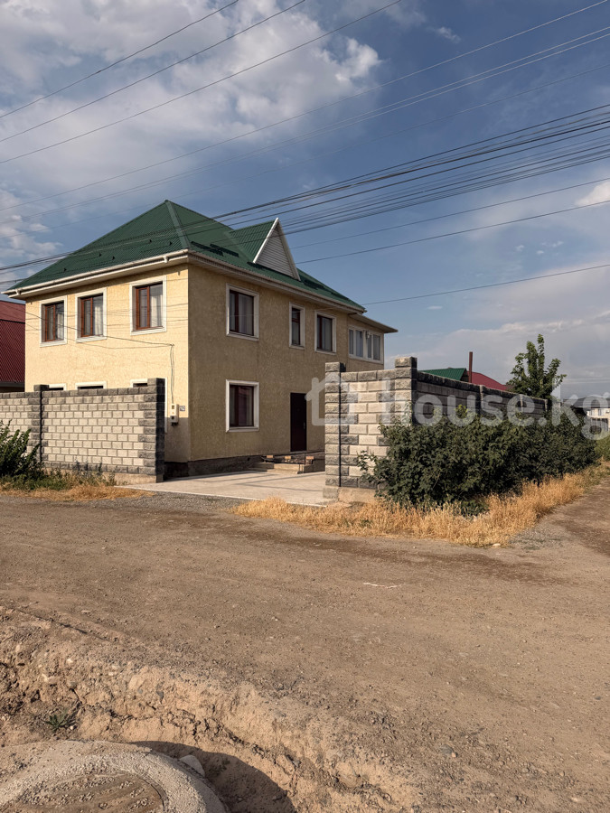 Открыть фото Дом, 6 и более комнат, 180 м2