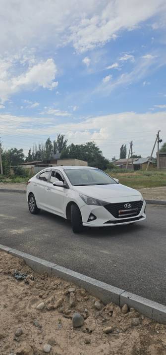 Hyundai Solaris II Рестайлинг 1.6 AT