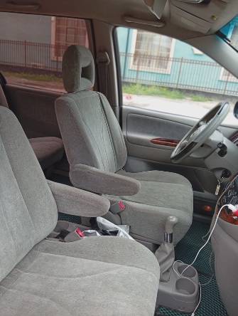 Mazda MPV II (LW) 2.0 MT