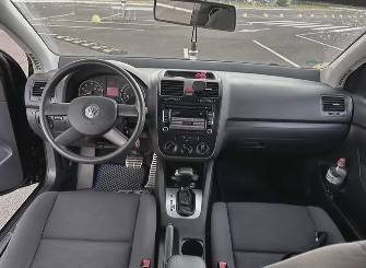 Volkswagen Golf V 1.6 AT