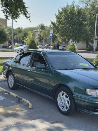 Nissan Maxima IV (A32) 2.0 MT