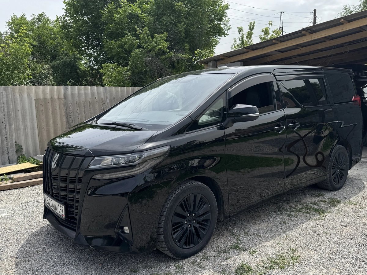 Открыть фото Toyota Alphard III Рестайлинг 3.5 AT