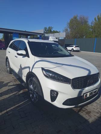Kia Sorento III Prime Рестайлинг 2.2d AT 4WD