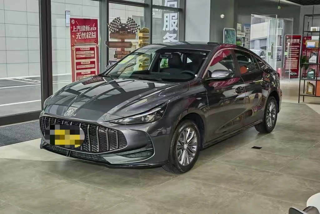 Открыть фото MG 5 II 1.5 CVT