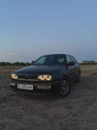 Volkswagen Golf III 1.8 MT