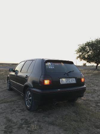 Volkswagen Golf III 1.8 MT