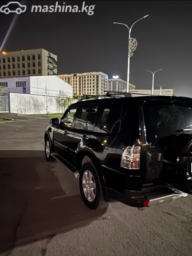 Открыть фото Mitsubishi Pajero IV 3.2d MT 4WD