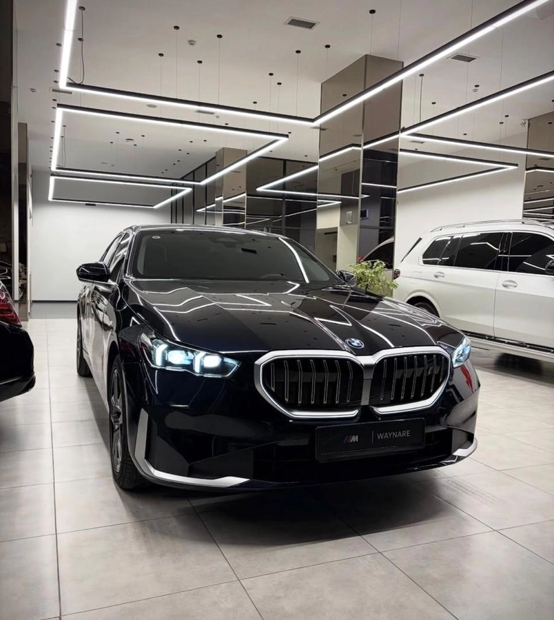 BMW i5 M60 xDrive Electro AT 4WD