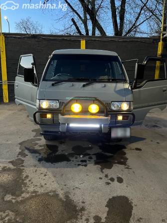 Mitsubishi Delica IV 2.5d AT 4WD