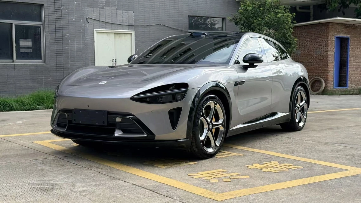 Xiaomi YU7 Electro AT 4WD