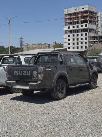 Isuzu D-Max III 1.9 AT 4WD