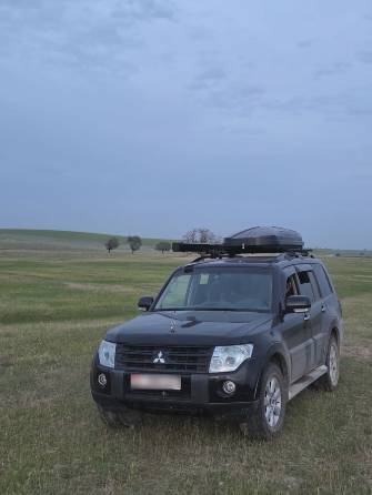 Mitsubishi Pajero IV 3.0 AT 4WD