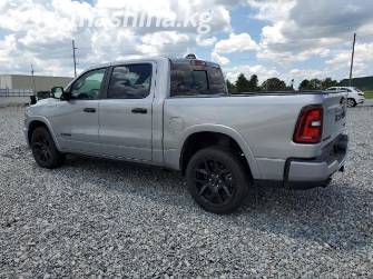 RAM 1500 V Quad Cab 5.7 AT 4WD