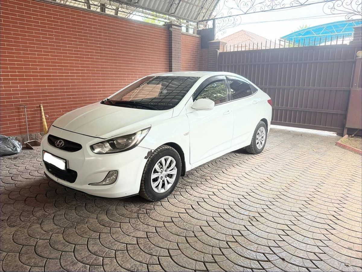 Hyundai Solaris I 1.6 MT