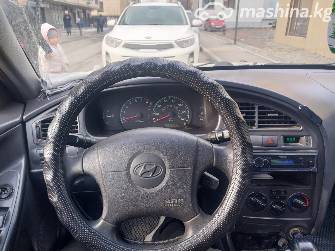 Hyundai Elantra III (XD) 2.0 AT