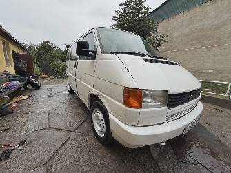Volkswagen Transporter T4 1.9d MT
