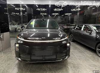 LiXiang L6 1.5hyb AT 4WD
