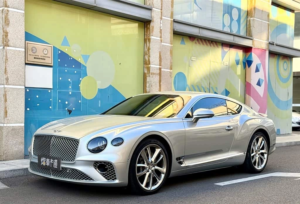 Открыть фото Bentley Continental GT II Рестайлинг 4.0 AT 4WD