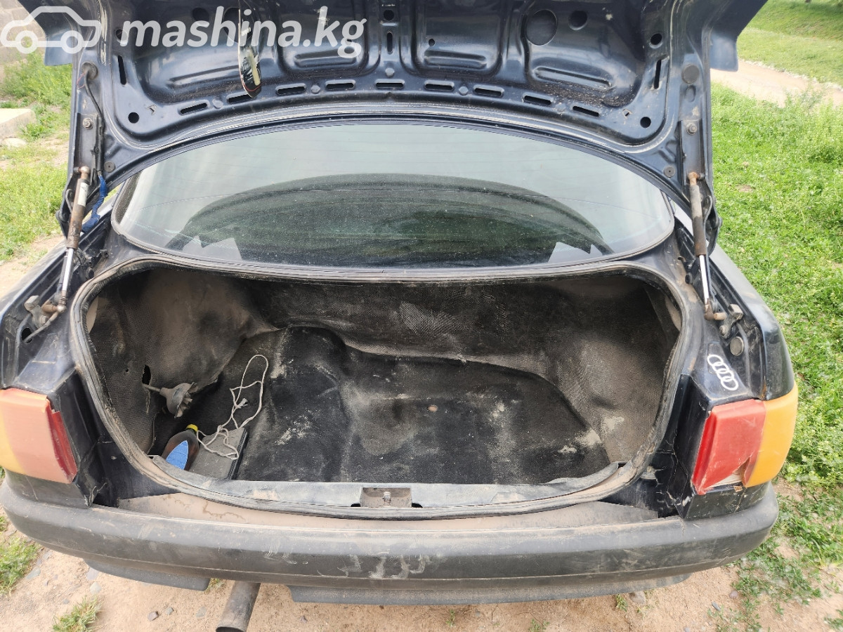 Audi 80 IV (B3) 1.8 MT