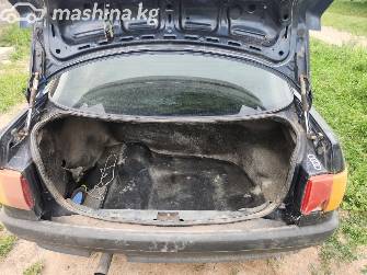 Audi 80 IV (B3) 1.8 MT