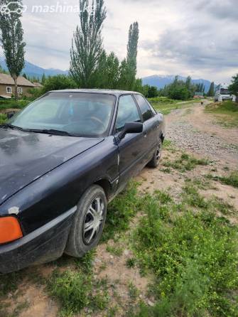 Audi 80 IV (B3) 1.8 MT