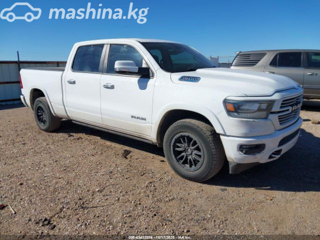 Открыть фото RAM 1500 V Quad Cab 5.7 AT 4WD