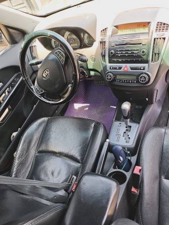 Kia Ceed I 1.6 AT