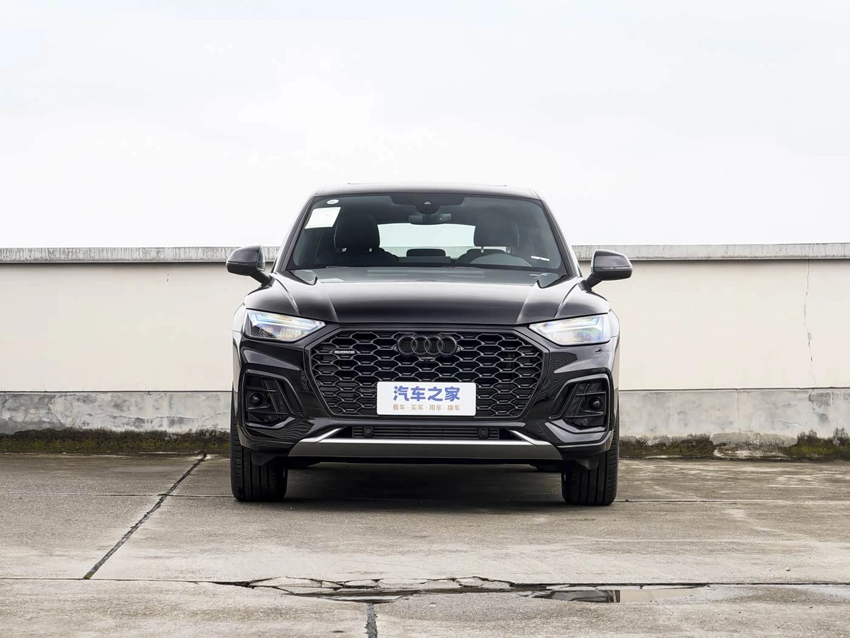 Audi Q5 Sportback I (FY) 40 TFSI 2.0 AMT 4WD