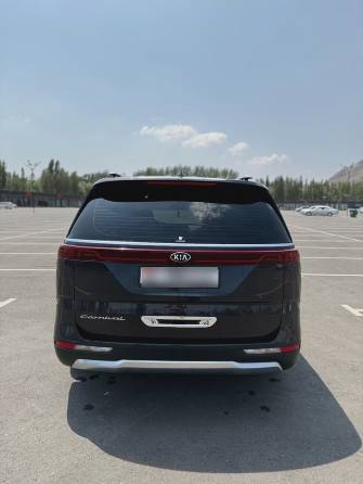 Kia Carnival IV 2.2d AT