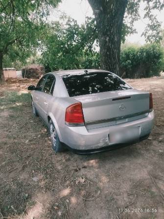 Opel Vectra C 2.2 MT