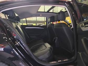 Volkswagen Magotan B8 Рестайлинг GTE 1.4hyb AMT