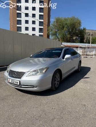 Lexus ES V