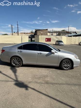 Lexus ES V