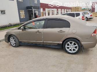 Honda Civic VIII 1.8 AT