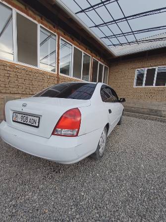 Hyundai Avante III 1.5 AT