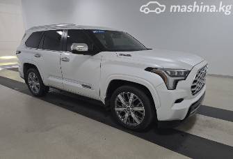 Toyota Sequoia III 3.5hyb AT 4WD