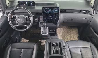 Hyundai Staria 3.5 AT