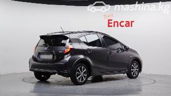 Toyota Prius c I Рестайлинг 1.5hyb AT