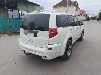 Isuzu Axiom 3.5 AT